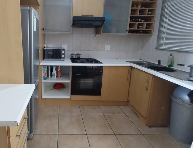 2 BEDROOM APARTMENT FOR SALE IN BURGUNDY ESTATE